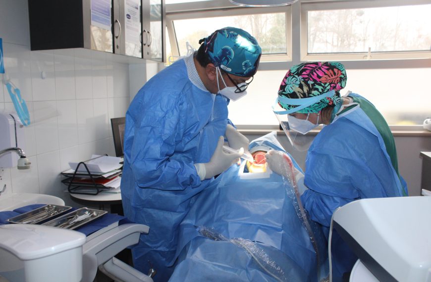 Salud Machalí realiza cirugías de terceros molares para reducir costos y tiempos de espera