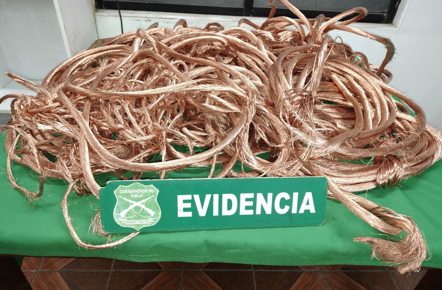 Detienen a dos sujetos por robo de cable de cobre en Machalí