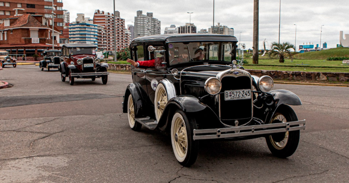 Club Ford A prepara jornada en Rancagua y Machalí con autos históricos